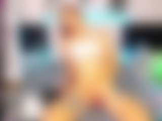 KiraNeww's Live Sex Cam Show
