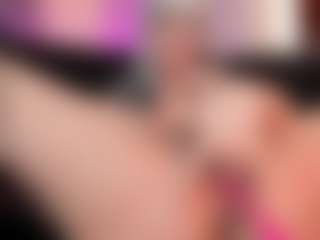 LanaOficial's Live Sex Cam Show