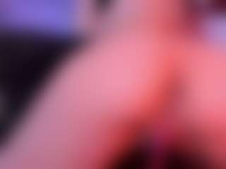 LanaOficial's Live Sex Cam Show