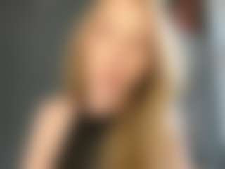 LaraeThurrell's Live Sex Cam Show