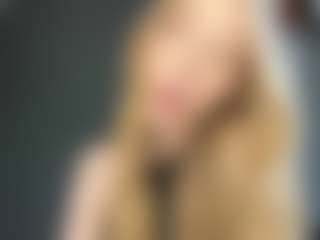 LaraeThurrell's Live Sex Cam Show