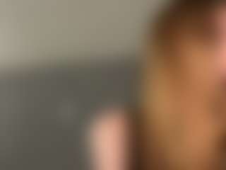 LaraeThurrell's Live Sex Cam Show