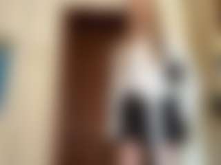 LaraeThurrell's Live Sex Cam Show