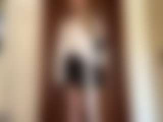 LaraeThurrell's Live Sex Cam Show
