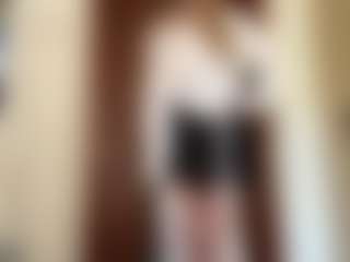 LaraeThurrell's Live Sex Cam Show