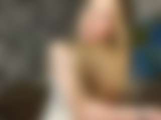 Live cam show with LaraeThurrell - Babygirl on Uber Horny