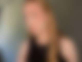 LaraeThurrell's Live Sex Cam Show