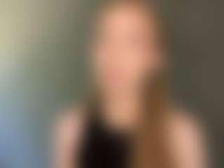 LaraeThurrell's Live Sex Cam Show