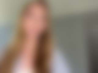 LaraeThurrell's Live Sex Cam Show