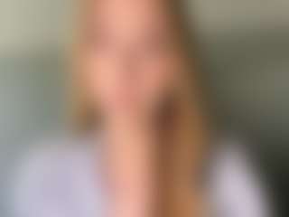 LaraeThurrell's Live Sex Cam Show