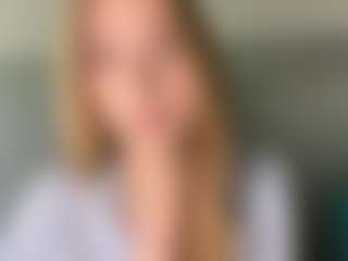 LaraeThurrell's Live Sex Cam Show