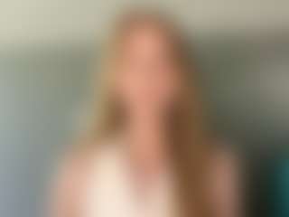 LaraeThurrell's Live Sex Cam Show