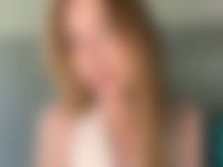 LaraeThurrell's Live Sex Cam Show