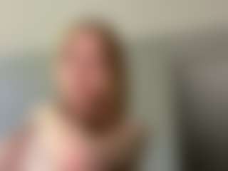 LaraeThurrell's Live Sex Cam Show