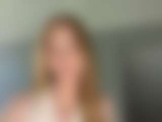 LaraeThurrell's Live Sex Cam Show