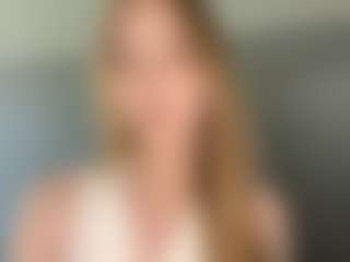 LaraeThurrell's Live Sex Cam Show