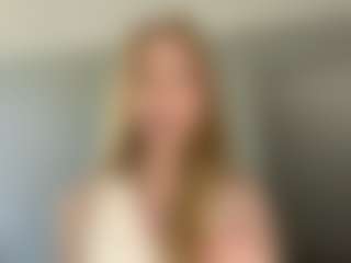 LaraeThurrell's Live Sex Cam Show