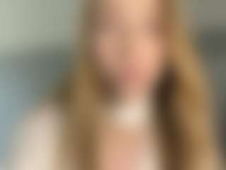 LaraeThurrell's Live Sex Cam Show