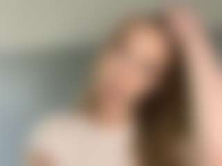 LaraeThurrell's Live Sex Cam Show