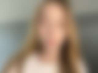LaraeThurrell's Live Sex Cam Show