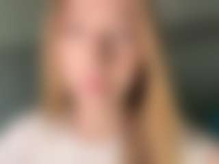 LaraeThurrell's Live Sex Cam Show