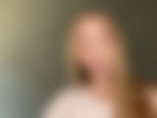 LaraeThurrell's Live Sex Cam Show