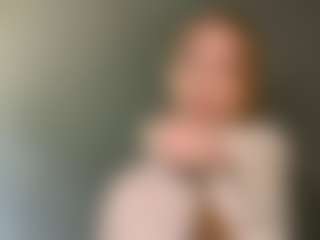 LaraeThurrell's Live Sex Cam Show