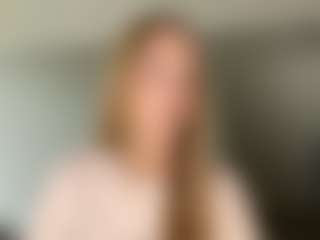 LaraeThurrell's Live Sex Cam Show