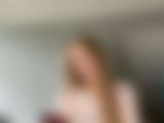 LaraeThurrell's Live Sex Cam Show