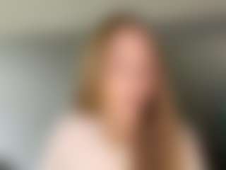 LaraeThurrell's Live Sex Cam Show