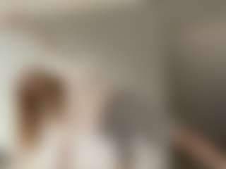 LaraeThurrell's Live Sex Cam Show
