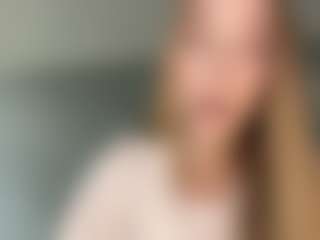 LaraeThurrell's Live Sex Cam Show