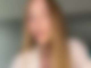 LaraeThurrell's Live Sex Cam Show