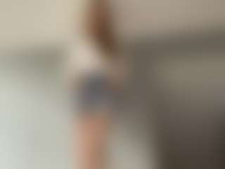 LaraeThurrell's Live Sex Cam Show