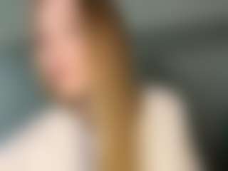 LaraeThurrell's Live Sex Cam Show