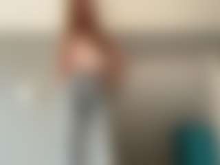 LaraeThurrell's Live Sex Cam Show