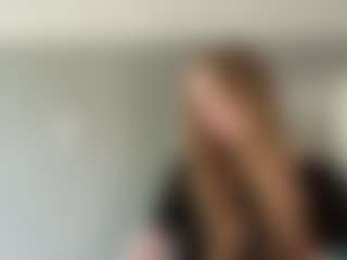 LaraeThurrell's Live Sex Cam Show