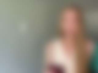 Live cam show with LaraeThurrell - Yoga on Camsoda