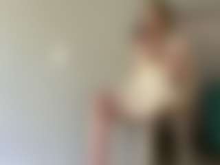 Live cam show with LaraeThurrell - Upskirt on Taboo Cams XXX