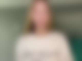 LaraeThurrell's Live Sex Cam Show