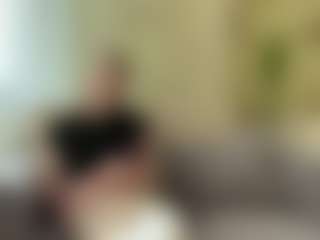 LaraeThurrell's Live Sex Cam Show