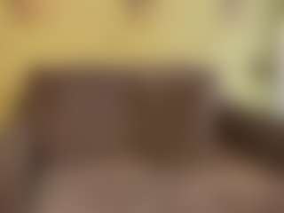 Live cam show with LaraeThurrell - Upskirt on CamClone