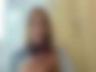 Live cam show with LaraeThurrell - Normal on Soda Cam