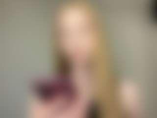 Live cam show with LaraeThurrell - Role Play on liverealitysex.com