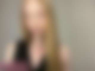 Live cam show with LaraeThurrell - Nipple Piercings on nudelive.tv