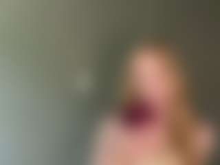 Live cam show with LaraeThurrell - Control on xplaylive.com