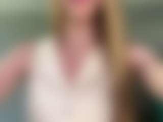 Live cam show with LaraeThurrell - Athletic on SpankPalCams