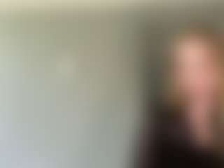 LaraeThurrell's Live Sex Cam Show