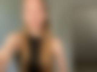LaraeThurrell's Live Sex Cam Show