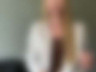 LaraeThurrell's Live Sex Cam Show